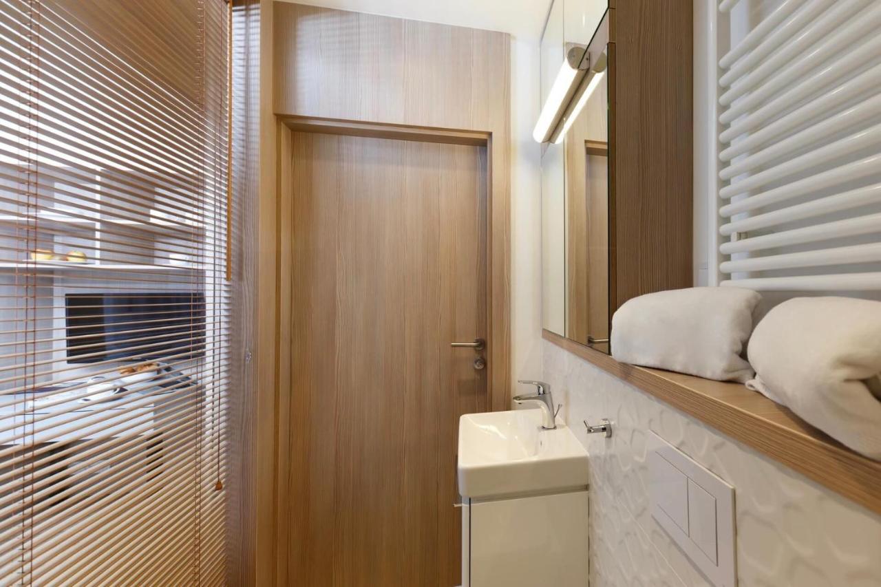 Good Wolska Residence ワルシャワ エクステリア 写真