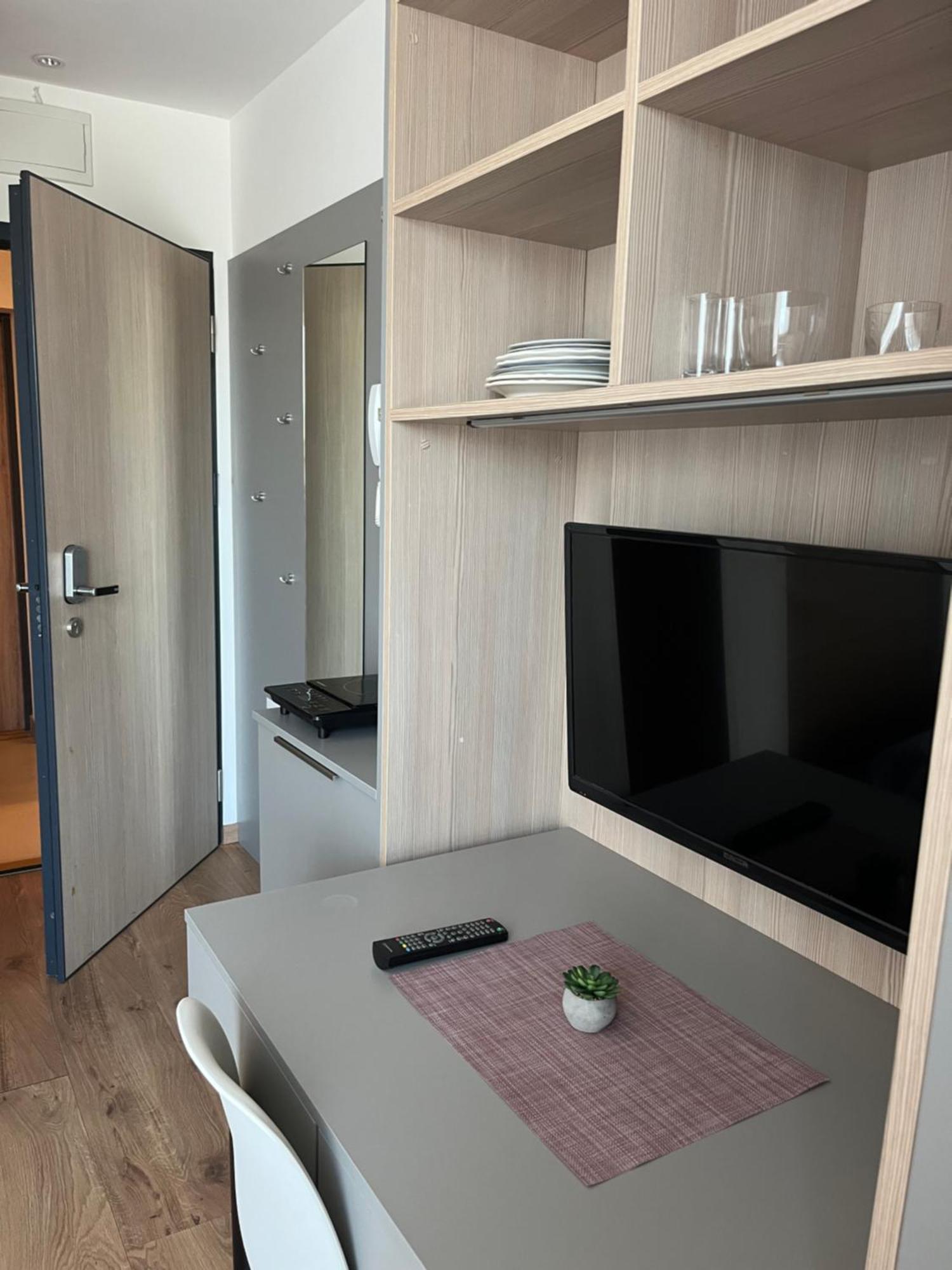 Good Wolska Residence ワルシャワ エクステリア 写真